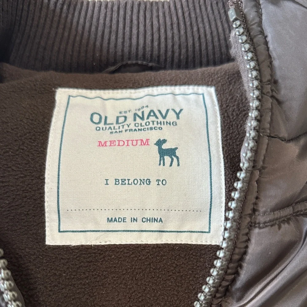 Old Navy sleeveless quilted